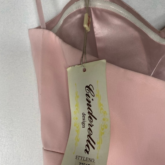 NWT CINDERELLA DESIGNS PINK STRAPLESS DRESS SIZE SMALL - Picture 4 of 11